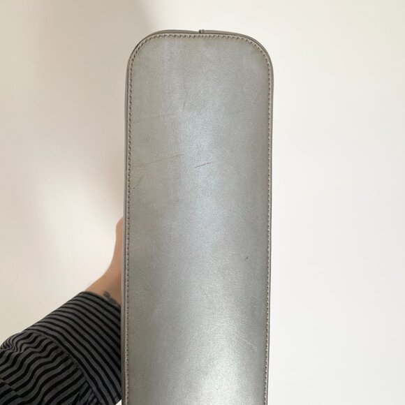 Vintage Silver Gucci Bag - Picture 5 of 5